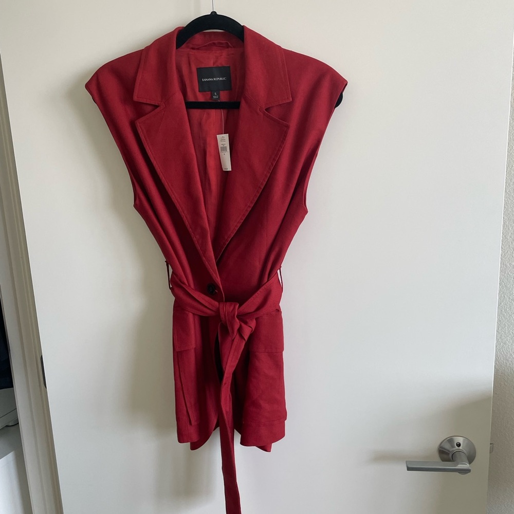 Zara Red Sleeveless Belted Vest